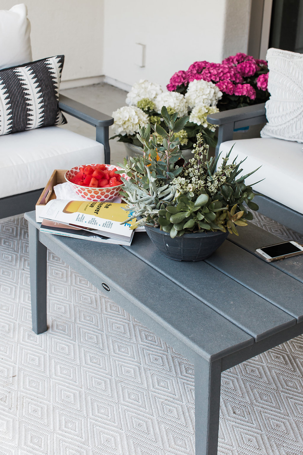 Merrick's Art Outdoor Coffee Table