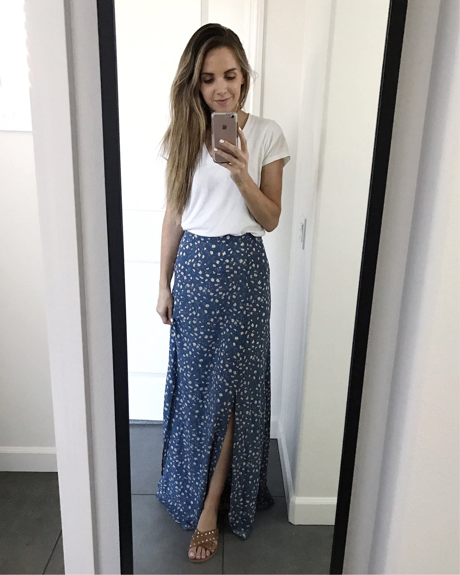 maxi skirt and white t-shirt | merricksat.com