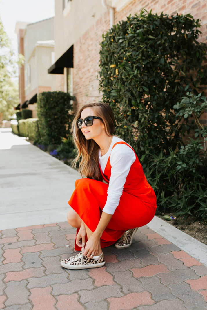 how to wear sneakers with dresses